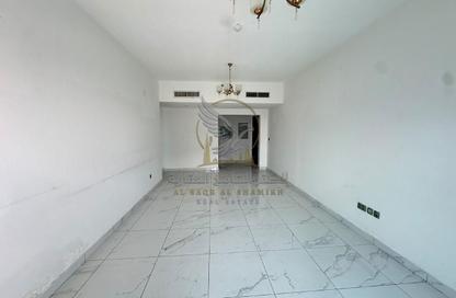 Apartment - 3 - 4 for rent in Al Majaz 1 - Al Majaz - Sharjah Apartment - 3 - 4 for rent in Al Majaz 1 - Al Majaz - Sharjah