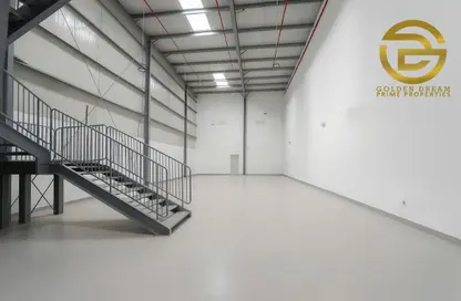 مستودع - استوديو - 1 حمام للايجار في مدينة دبي للإنتاج (اي ام بي زد) - دبي