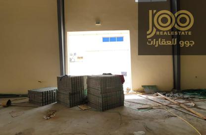 Warehouse - Studio - 2 for rent in Umm Al Thuoob - Umm Al Quwain