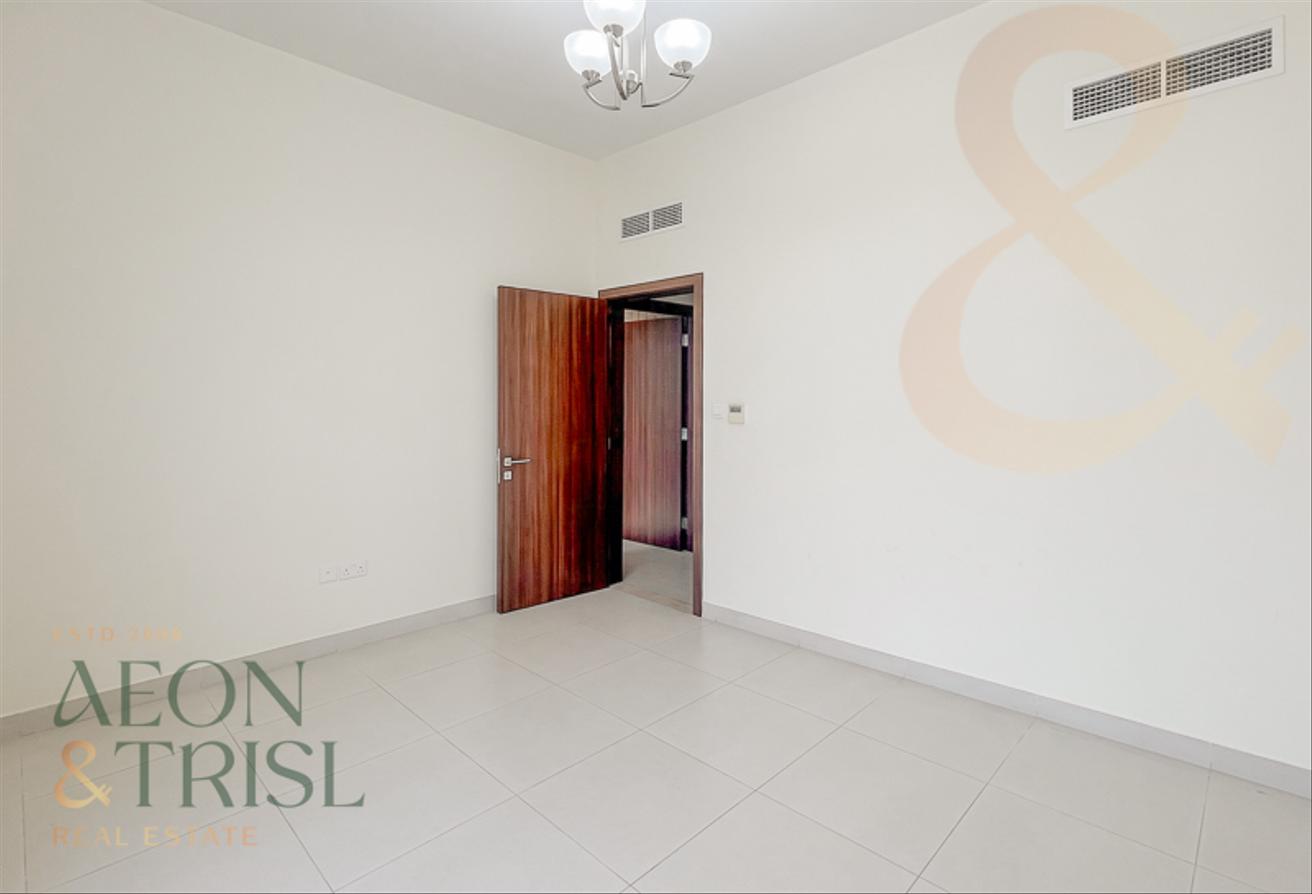 Semi-Furnished | Community View | Corner Unit photo 22