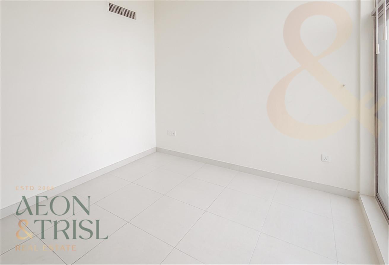 Semi-Furnished | Community View | Corner Unit photo 23