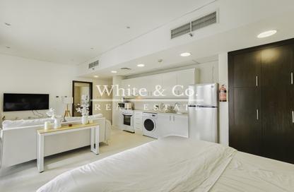 Apartment - Studio - 1 for sale in The Royal Oceanic - Dubai Marina - Dubai
