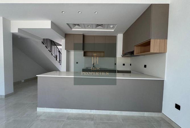 90940292 - Property Image 3