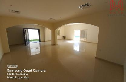 Villa - 5 Bedrooms - 6 Bathrooms for rent in Jumeirah 1 Villas - Jumeirah 1 - Jumeirah - Dubai Villa - 5 Bedrooms - 6 Bathrooms for rent in Jumeirah 1 Villas - Jumeirah 1 - Jumeirah - Dubai