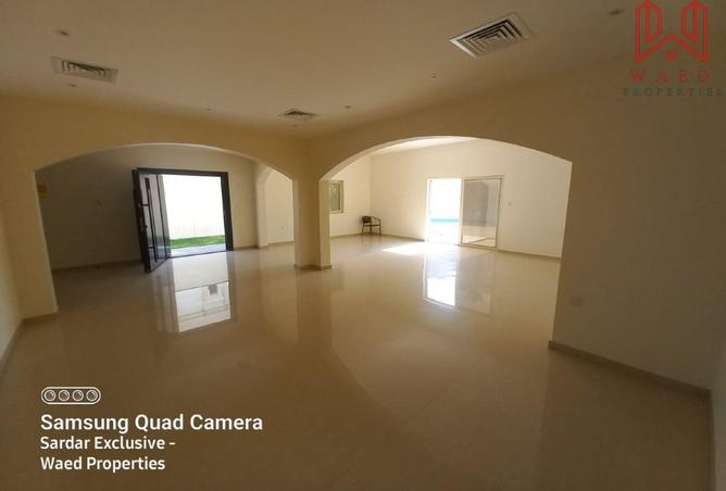 98265429 - Property Image 3