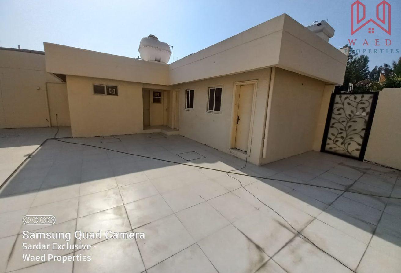 Lavish 5BR Villa with Private Pool-Spacious Garden photo 15