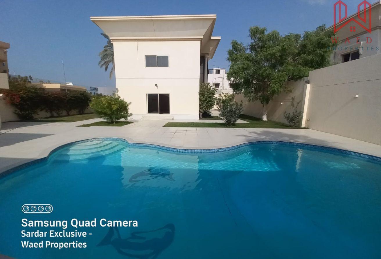 Lavish 5BR Villa with Private Pool-Spacious Garden photo 14