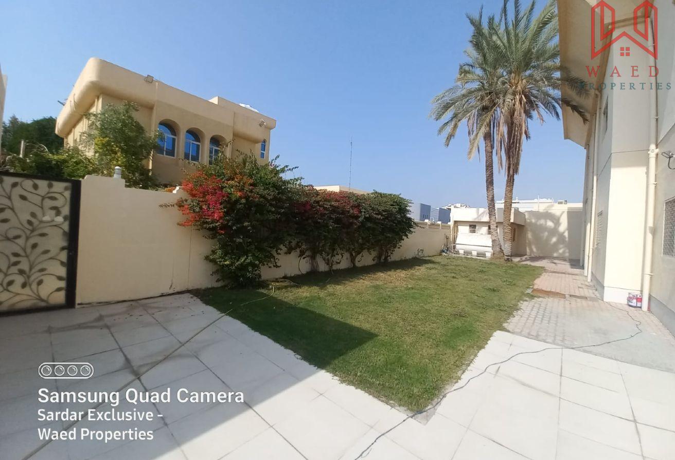 Lavish 5BR Villa with Private Pool-Spacious Garden photo 17