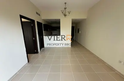 Apartment - 1 Bedroom - 1 Bathroom for sale in Mazaya 31 - Queue Point - Liwan - Dubai Land - Dubai