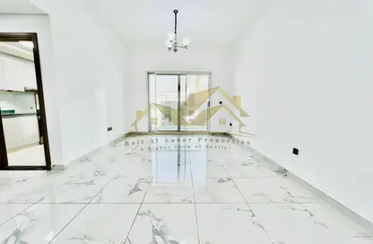 Apartment - 2 Bedrooms - 3 Bathrooms for rent in Jumeirah Garden City - Al Satwa - Dubai