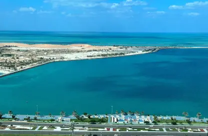 شقة - 2 غرف نوم - 4 حمامات للايجار في كابيتال بلازا - شارع الكورنيش - أبوظبي