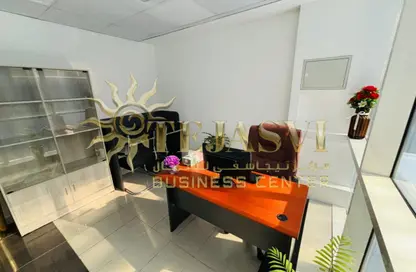 مكتب - غرفة نوم - 1 حمام للايجار في مبنى بيزنس اتريوم - عود ميثاء - بر دبي - دبي