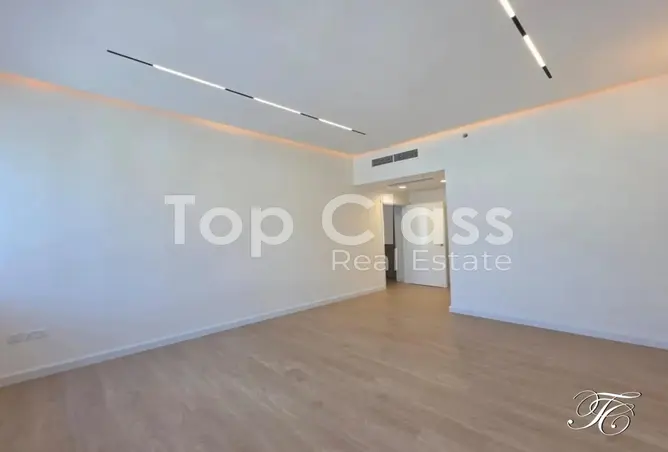 152354638 - Property Image 3