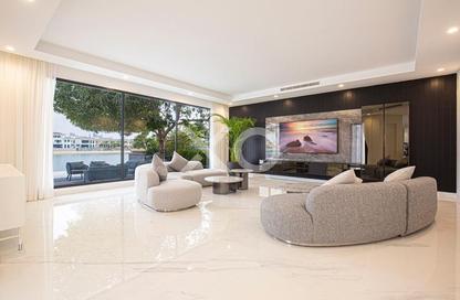 Villa - 7 Bedrooms - 7+ Bathrooms for rent in Signature Villas Frond L - Signature Villas - Palm Jumeirah - Dubai