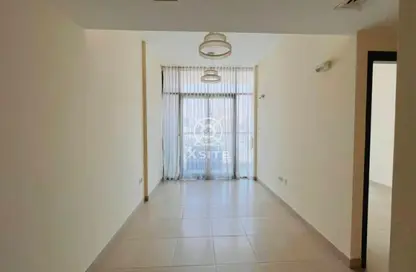 Apartment - 1 Bedroom - 2 Bathrooms for rent in Central Park Tower - District 12 - Jumeirah Village Circle - Dubai