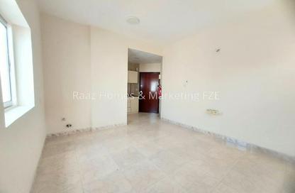 Apartment - Studio - 1 for rent in Al Nabaa Building - Al Naba'ah - Al Sharq - Sharjah Apartment - Studio - 1 for rent in Al Nabaa Building - Al Naba'ah - Al Sharq - Sharjah