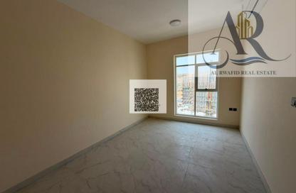 Apartment - 3 Bedrooms - 3 Bathrooms for rent in Al Jurf 3 - Al Jurf - Ajman Downtown - Ajman