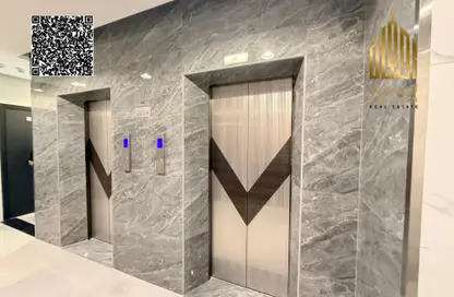 عمارة بالكامل للبيع في بناية ثريا المجاز - المجاز 3 - المجاز - الشارقة