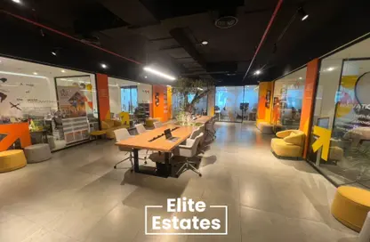 مكتب - استوديو للايجار في قرية الأعمال - بورسعيد - ديرة - دبي