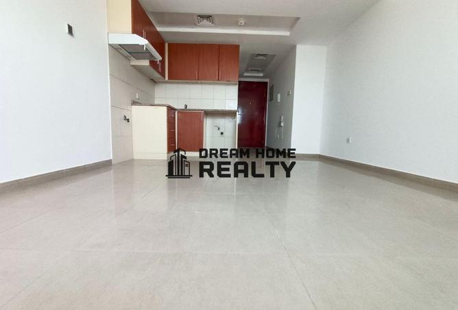 78188300 - Property Image 2