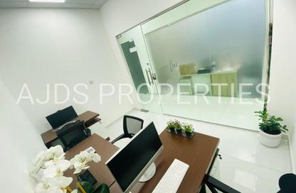 Office Space - Studio - 1 Bathroom for rent in Red Avenue - Al Garhoud - Dubai