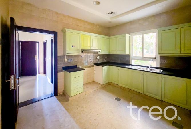 73113101 - Property Image 3