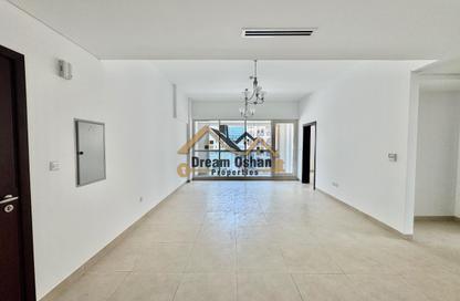 Apartment - 2 Bedrooms - 3 Bathrooms for rent in Al Marzooqi Tower - Al Jaddaf - Dubai Apartment - 2 Bedrooms - 3 Bathrooms for rent in Al Marzooqi Tower - Al Jaddaf - Dubai