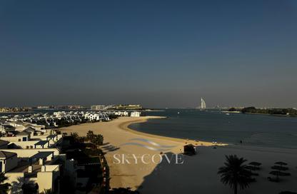 Apartment - 1 - 2 for rent in Al Khudrawi - Shoreline Apartments - Palm Jumeirah - Dubai