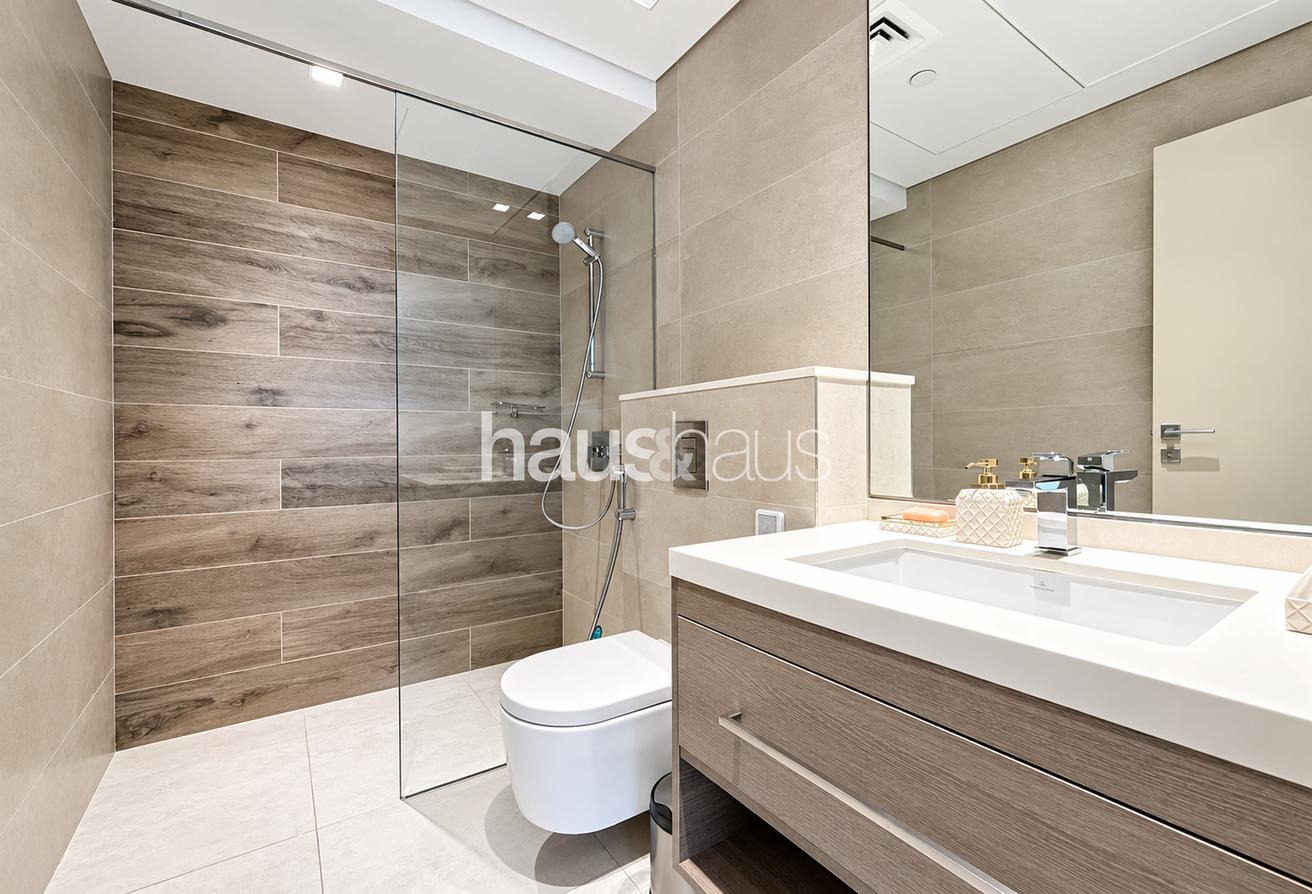 Rare and Unique | Duplex Home | Exclusive photo 11