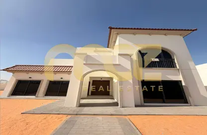 Villa - 4 Bedrooms - 5 Bathrooms for rent in Fay Alreeman - Al Shamkha - Abu Dhabi