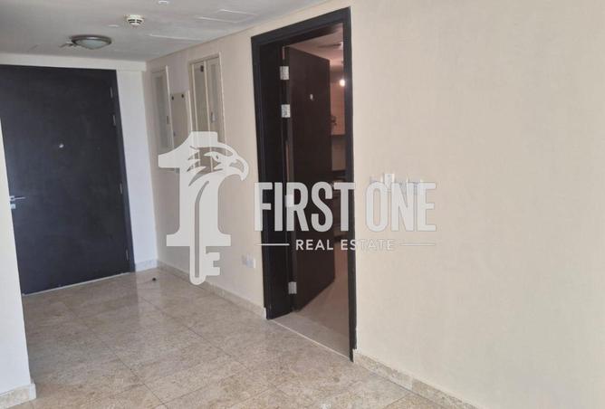 81935185 - Property Image 2