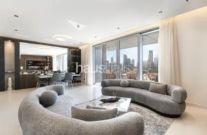 Apartment - 2 Bedrooms - 3 Bathrooms for rent in Boulevard Point - Downtown Dubai - Dubai