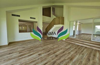 Villa - 5 Bedrooms - 5 Bathrooms for rent in Jumeirah 3 Villas - Jumeirah 3 - Jumeirah - Dubai