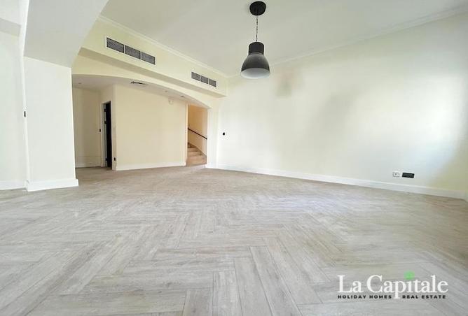 56948243 - Property Image 3