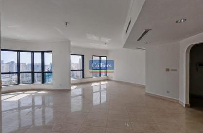 Apartment - 3 Bedrooms - 3 Bathrooms for rent in Khalifa Street - Abu Dhabi