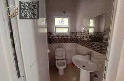 Whole Building - 7+ Bedrooms - 7+ Bathrooms for sale in Al Musalla - Al Gharb - Sharjah