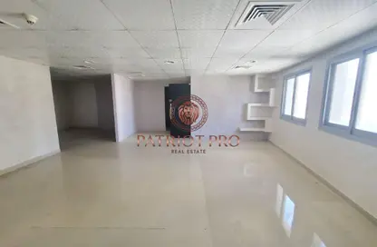 مكتب - 4 غرف نوم - 1 حمام للايجار في برج الشيخة نور - برشا هايتس (تيكوم) - دبي