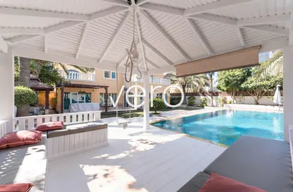 Villa - 5 Bedrooms - 6 Bathrooms for rent in District 1 - Jumeirah Park - Dubai