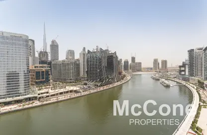 Apartment - 1 Bedroom - 2 Bathrooms for rent in Royal Continental Suites - Business Bay - Dubai