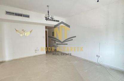Apartment - 1 - 2 for rent in New Al Taawun Road - Al Taawun - Sharjah