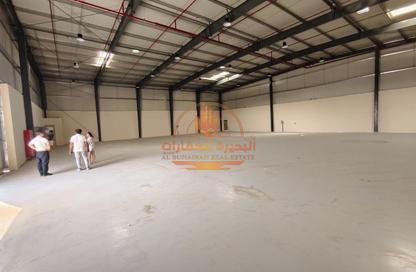 Warehouse - Studio - 2 Bathrooms for rent in Al Sajaa S - Al Sajaa - Sharjah