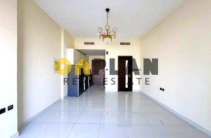 Apartment - Studio - 1 Bathroom for rent in Wavez Residence - Liwan - Dubai Apartment - Studio - 1 Bathroom for rent in Wavez Residence - Liwan - Dubai