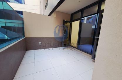 Apartment - 1 Bedroom - 2 Bathrooms for rent in Airport Road - Al Garhoud - Dubai