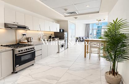 Apartment - Studio - 1 for rent in Millennium Binghatti Residences - Business Bay - Dubai Apartment - Studio - 1 for rent in Millennium Binghatti Residences - Business Bay - Dubai