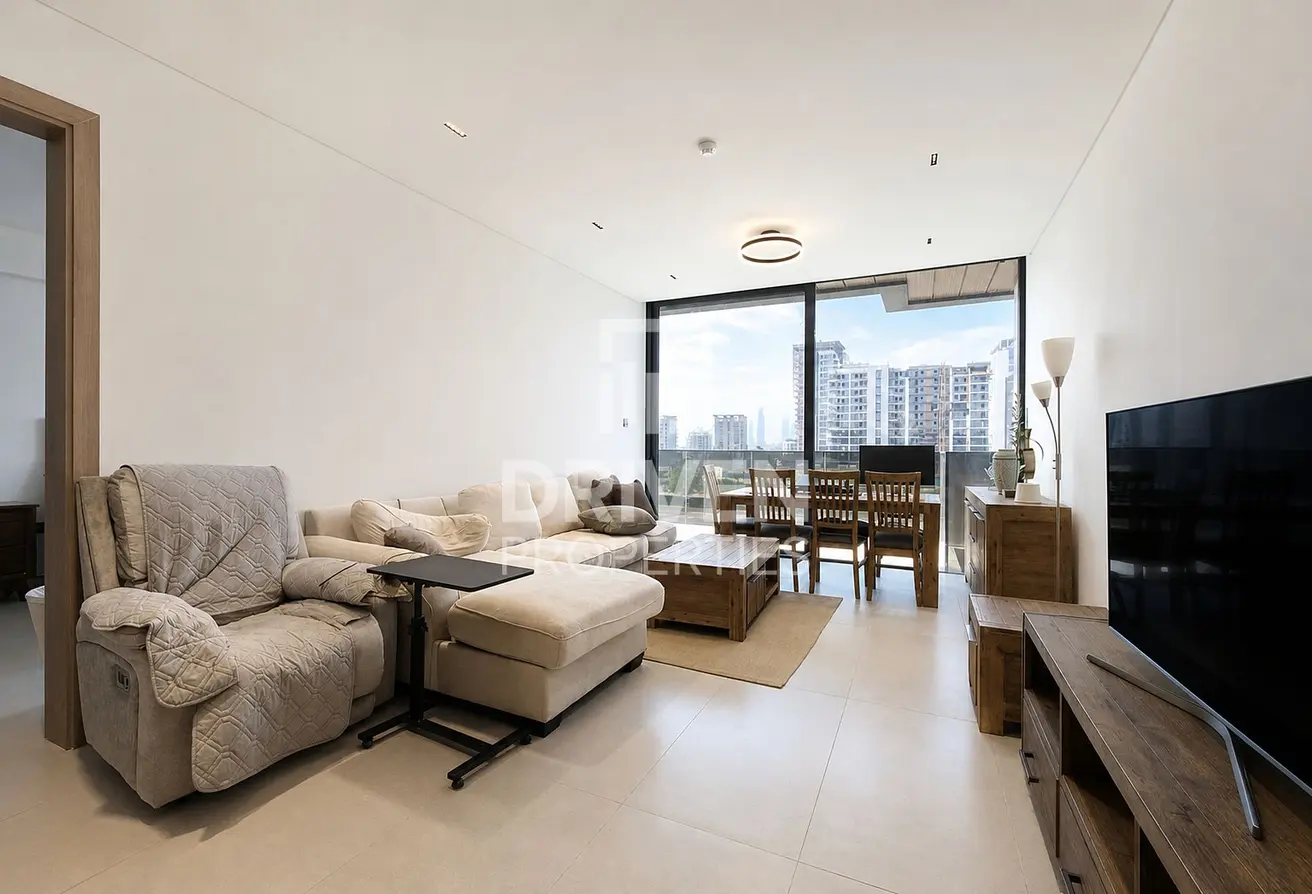 156894945 - Property Main Image