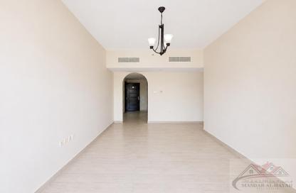 Apartment - 1 Bedroom - 2 Bathrooms for rent in Muwaileh 29 Building - Muwaileh - Sharjah