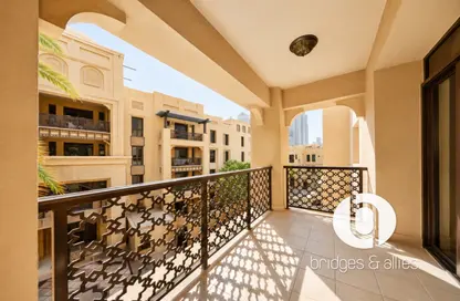 شقة - 3 غرف نوم - 5 حمامات للايجار في ينسون 7 - ينسون - دبي القديمة - وسط مدينة دبي - دبي