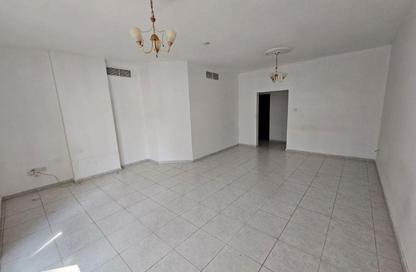 Apartment - 2 Bedrooms - 2 Bathrooms for rent in Al Khan Corniche - Al Khan - Sharjah