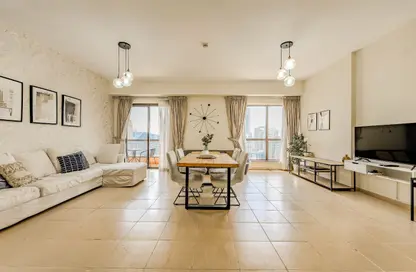 Apartment - 2 Bedrooms - 2 Bathrooms for rent in Rimal 1 - Rimal - Jumeirah Beach Residence - Dubai