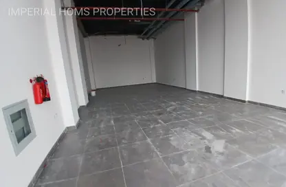 متجر - استوديو - 1 حمام للايجار في أم الثعوب - أم القيوين